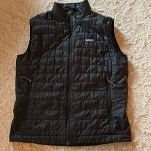 Men’s Patagonia lightweight vest
